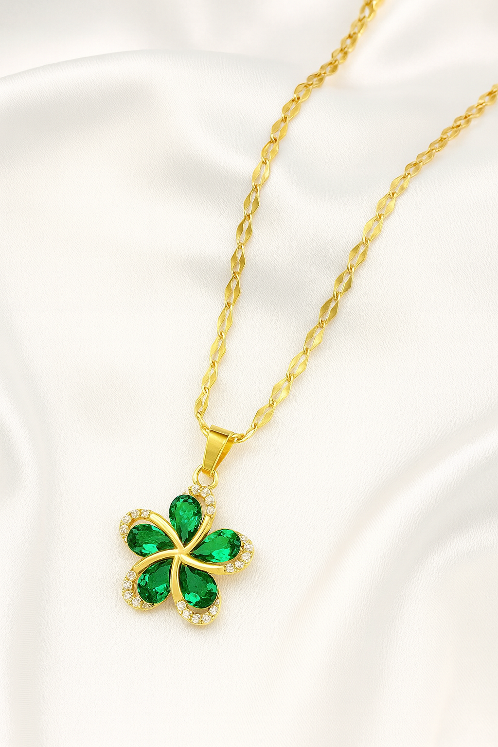 Naszyjnik "Emerald Clover"